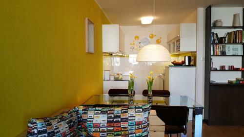 Apartamentos Rezone Residency