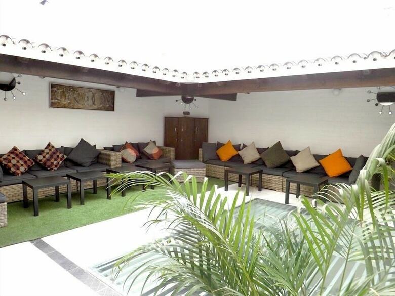 Apartamento Hof Van Holland Carihuela