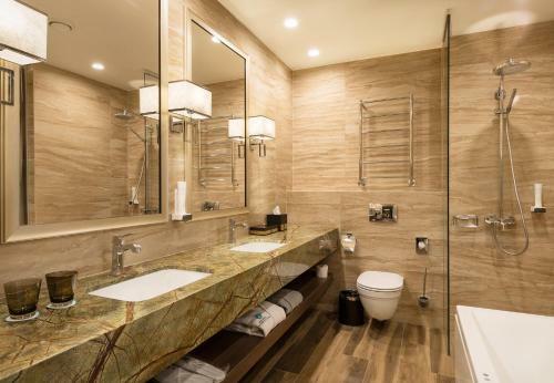 V Spa & Conference Hotel