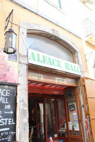 Hotel Alface Hall Hostel & Bar