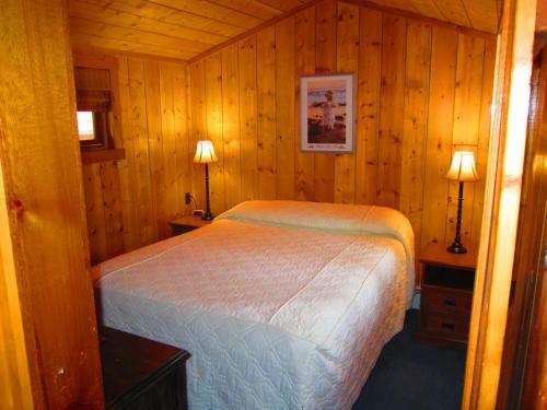 Lodge Amberwood