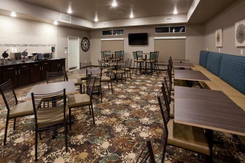 Grandstay Hotel & Suites Valley City