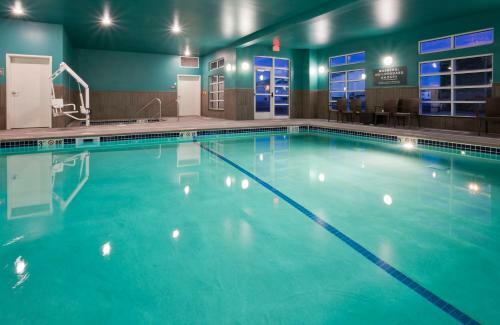 Grandstay Hotel & Suites Valley City