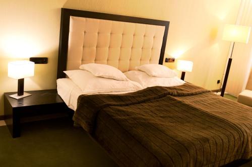 Hotel A-story