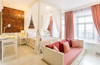 Alexander House Boutique Hotel