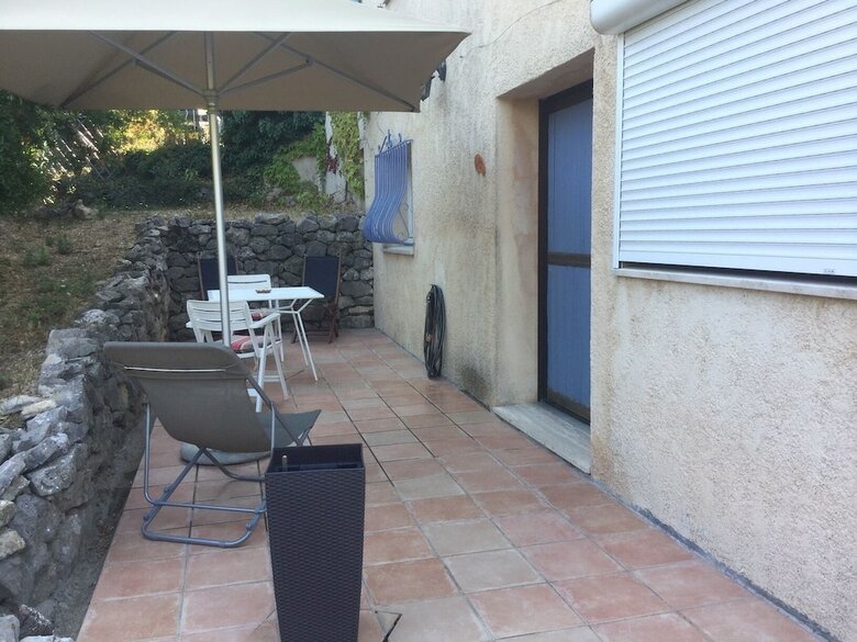 Hostal Le Patio Fleuri