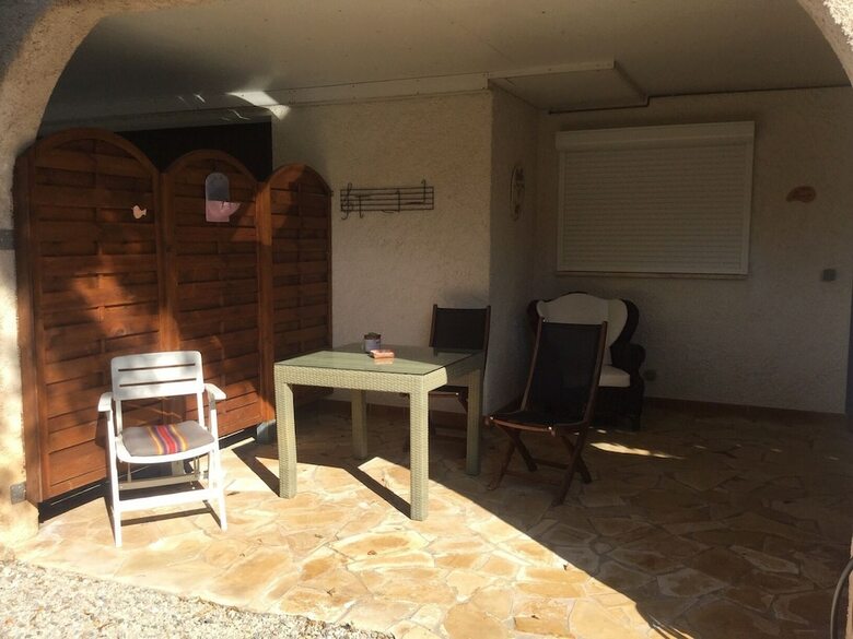 Hostal Le Patio Fleuri