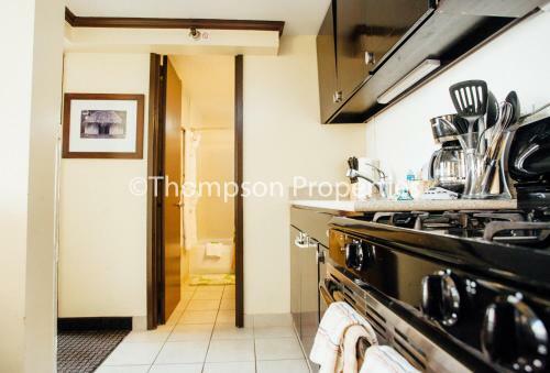 Bamboo Waikiki Apartment