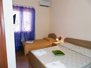 Bed & Breakfast Luana Inn Airport