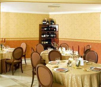 Hotel Tritone