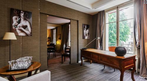 Bed & Breakfast Chambres D'h�tes Dans H�tel Particulier