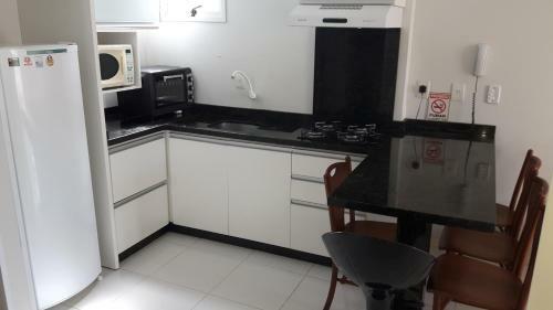 Apartamento Apto Ingleses � 50mts Da Praia