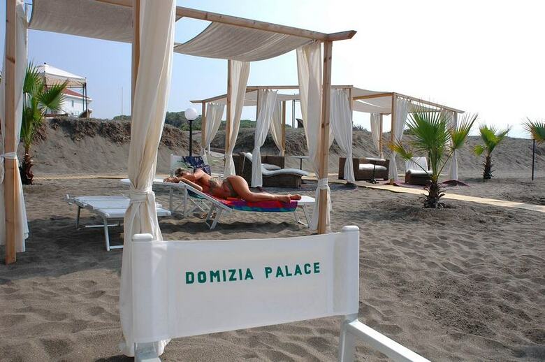 Domizia Palace Hotel