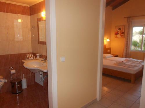 Aparthotel Golden Sand Suites