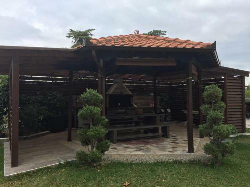 Apartamento Litsa Haus Estate Residences