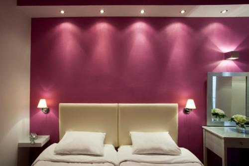 Hotel Adonis