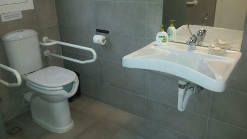 Apartamento Orange Grove Suites
