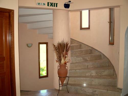 Hostal Souropanis Rental Rooms