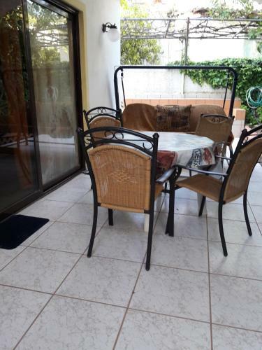 Hostal Souropanis Rental Rooms