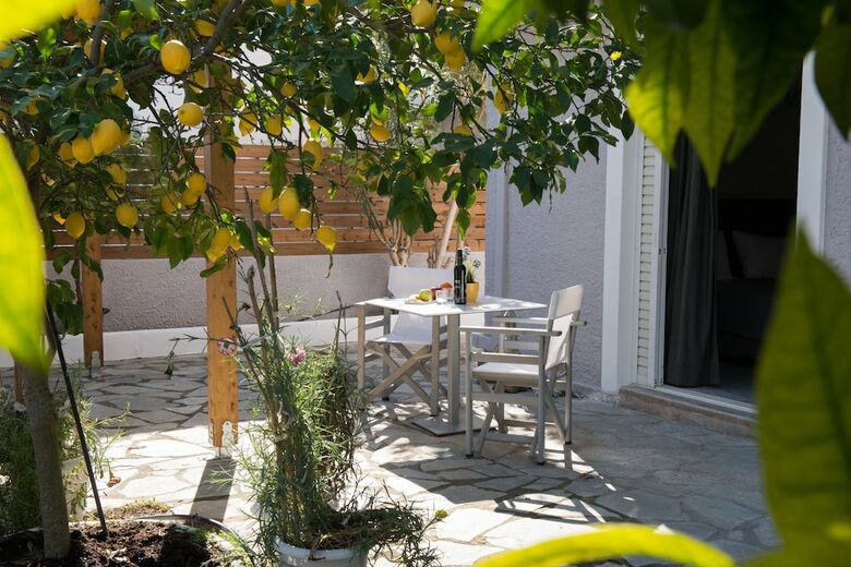 Regalo Apartments