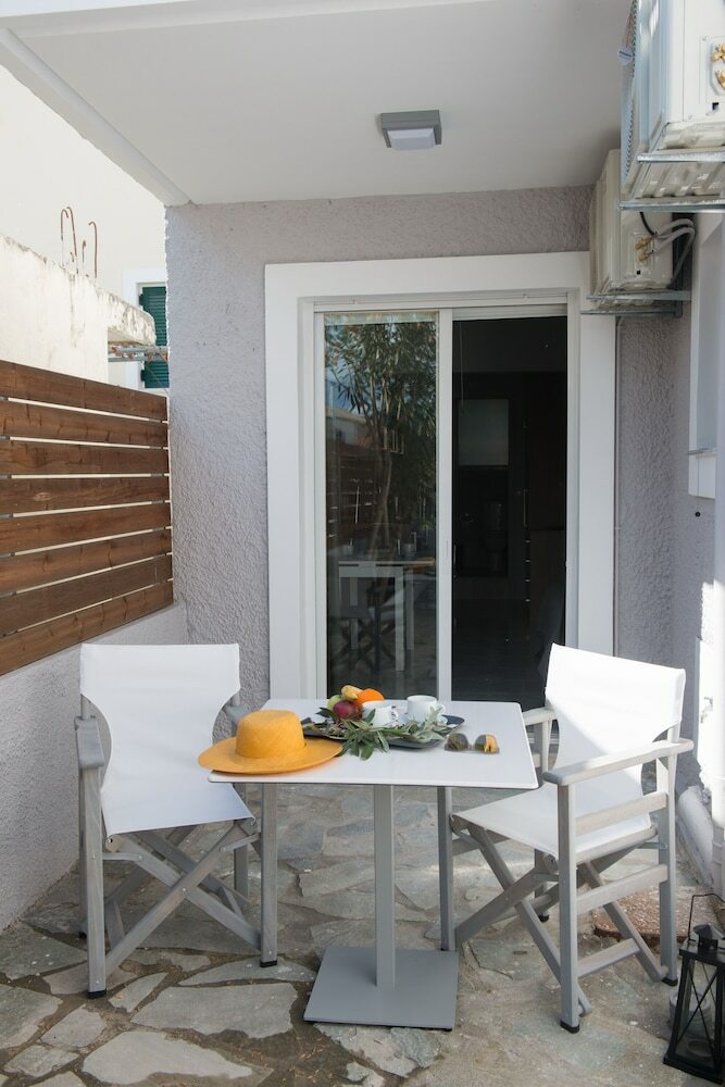 Regalo Apartments