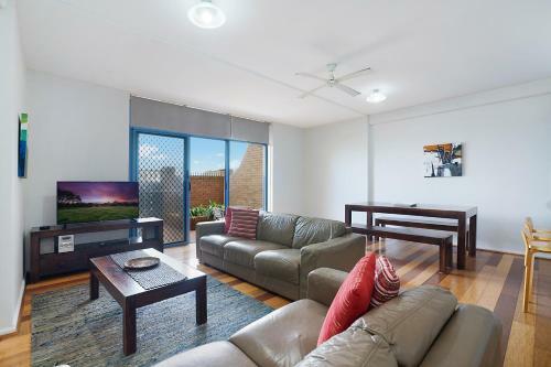 Newcastle Terraces & Apartments - Sandbar Apartment