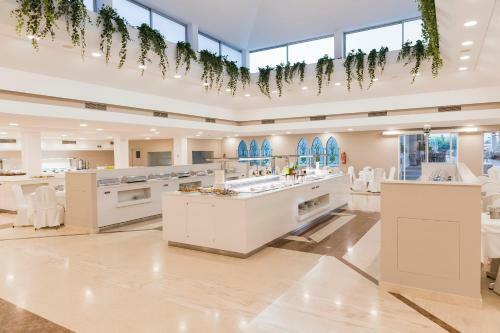 Hotel Esperides Beach Family Resort