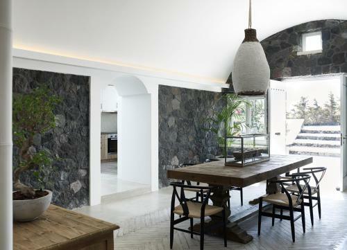Amor Hideaway Villas