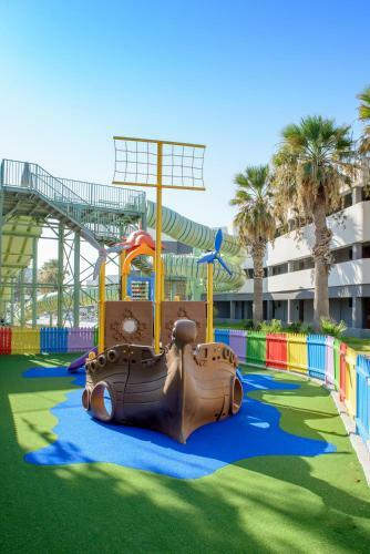 Hotel Arina Sand Resort