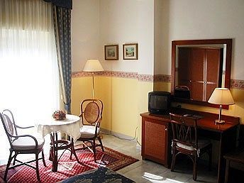 Redebora Hotel