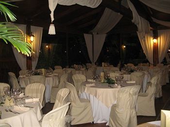 Redebora Hotel
