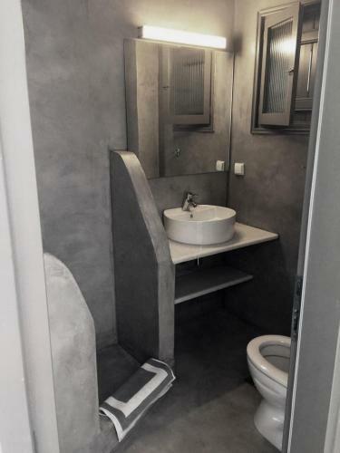 Rallis Apartments