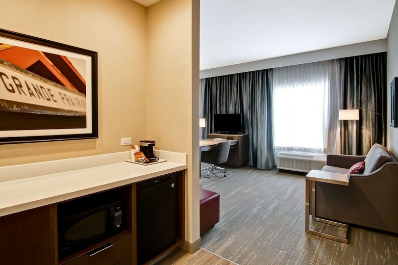 Hotel Hampton Inn & Suites By Hilton Grande Prairie