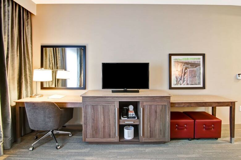 Hotel Hampton Inn & Suites By Hilton Grande Prairie