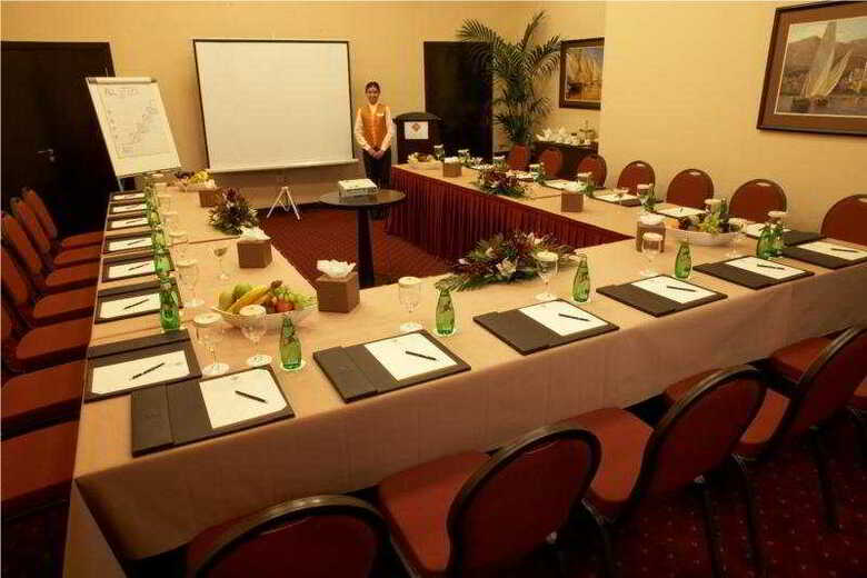 Al Manzel Hotel Apartments