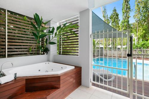 Hotel Mantra Aqueous On Port (spa)