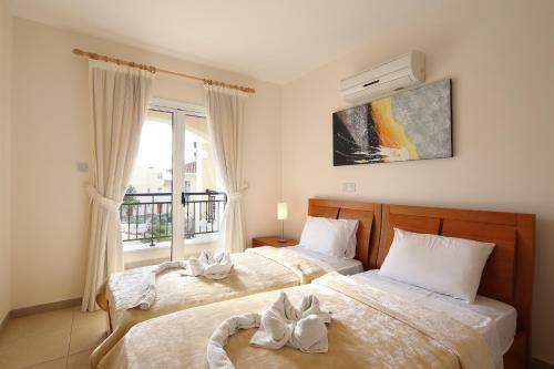 Apartamento Adamou Gardens