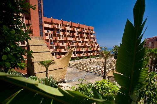 Holiday World Polynesia Hotel