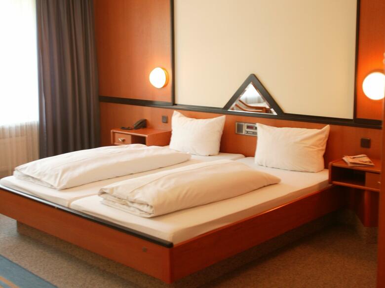 Hotel Senator