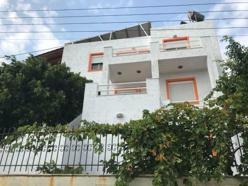 Family Apartment Ammoudi