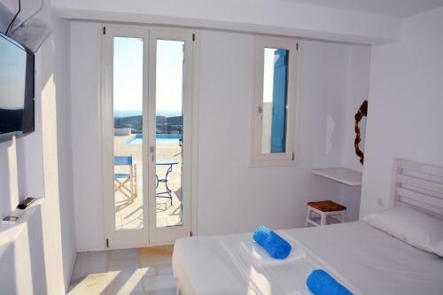 White Blue Houses & Apartments Paros
