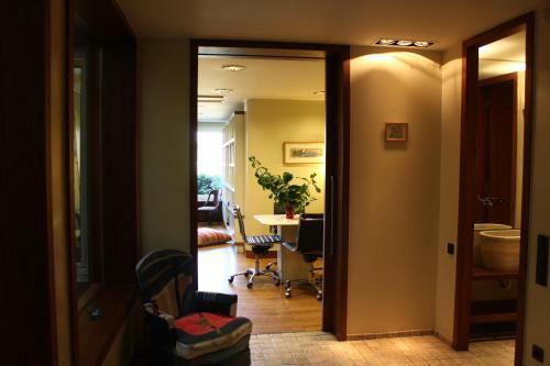 Elegant Apartment In Athens