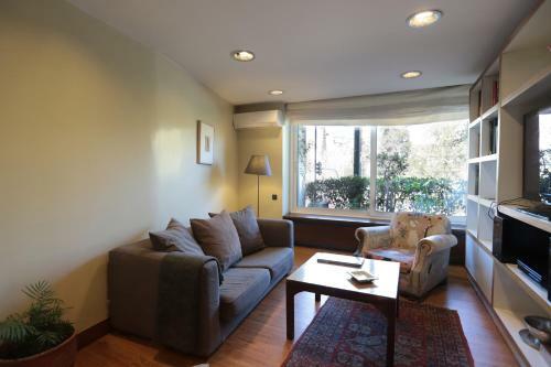 Elegant Apartment In Athens