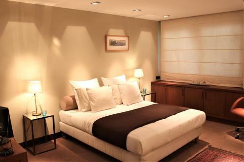 Elegant Apartment In Athens