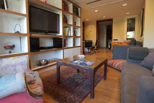 Elegant Apartment In Athens