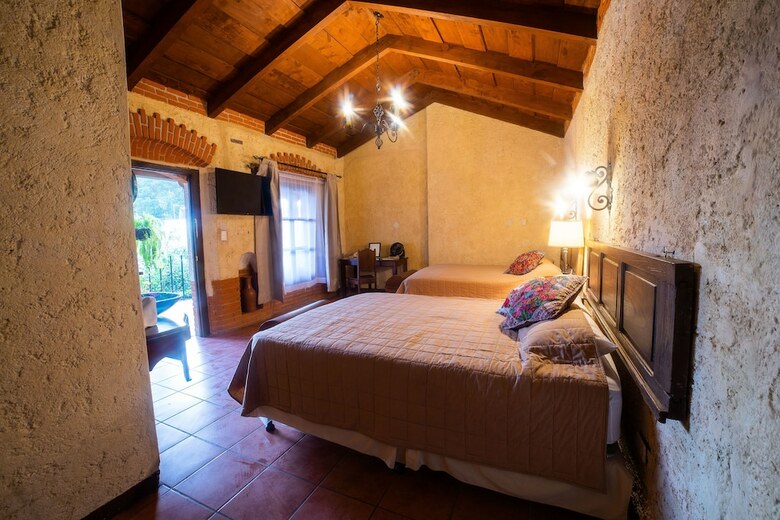 Naif Boutique Hotel & Gallery