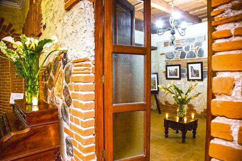 Naif Boutique Hotel & Gallery
