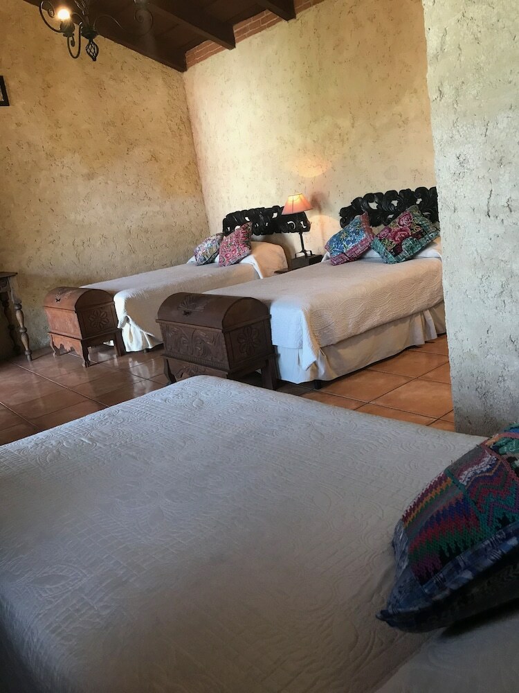 Naif Boutique Hotel & Gallery