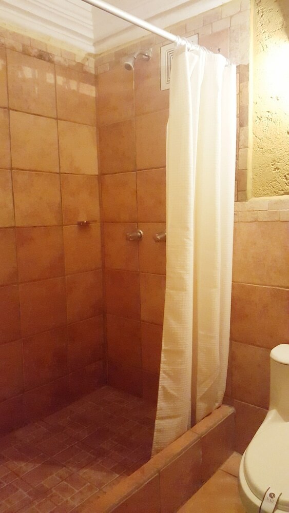 Naif Boutique Hotel & Gallery