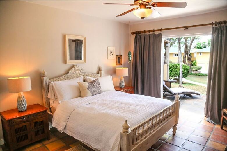 Hotel Villa Montana Beach Resort